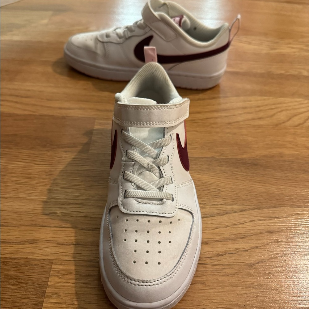 Girl Nike Sneakers